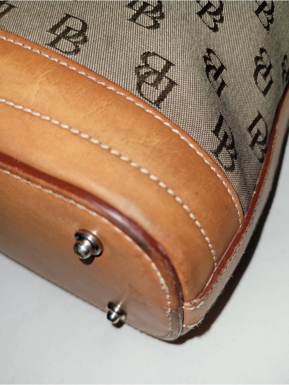Vintage Dooney & Bourke Brown Canvas Monogram Tote Bag Tan Leather Trim - Picture 10 of 16